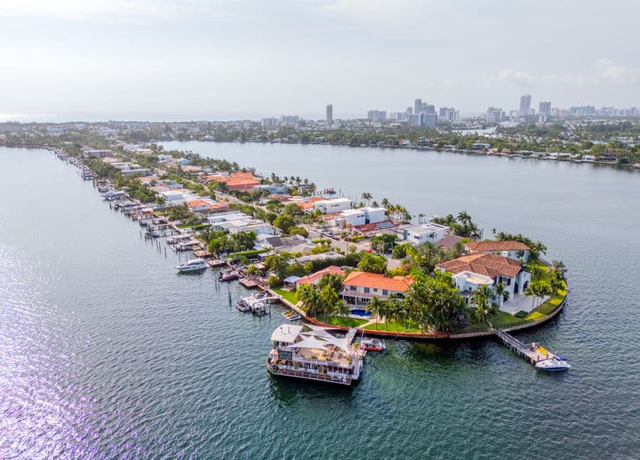 listings For Sale in Biscayne Point