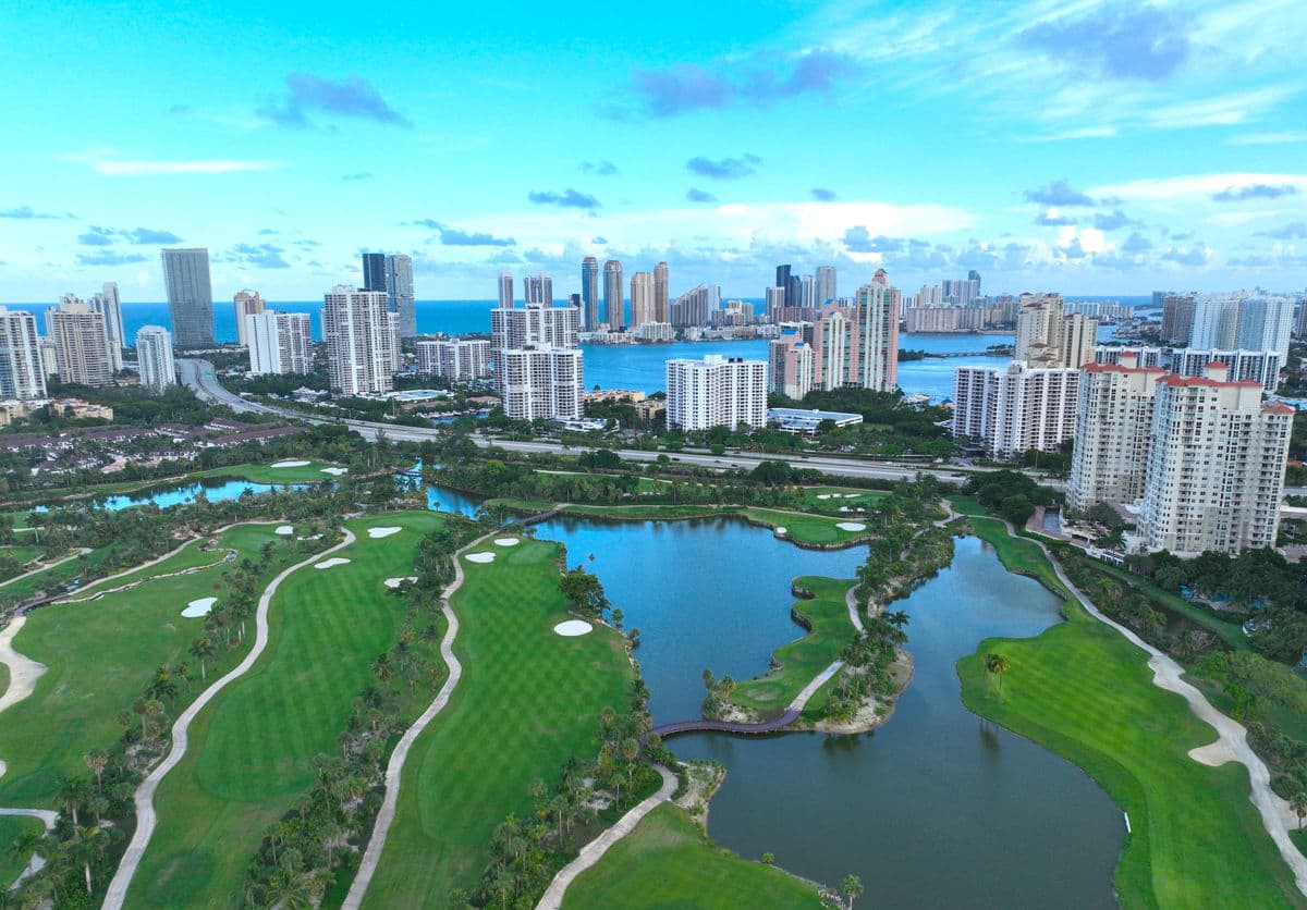 skyview of AVENTURA